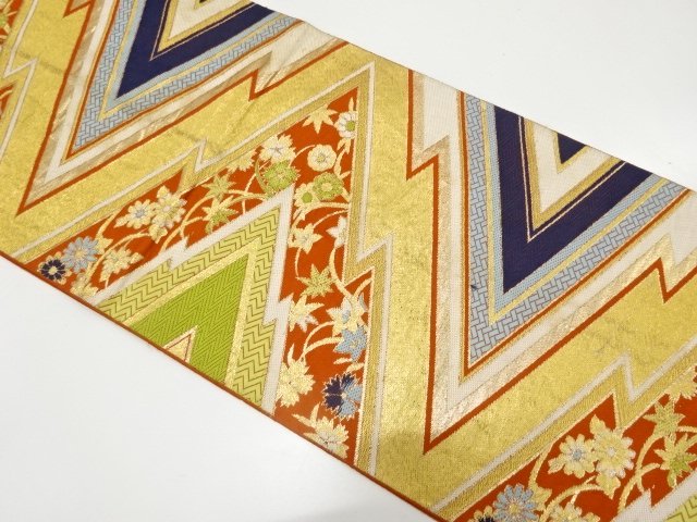 JAPANESE KIMONO / ANTIQUE PINE BARK WATER CHESTNUT / WOVEN FLORAL PATT